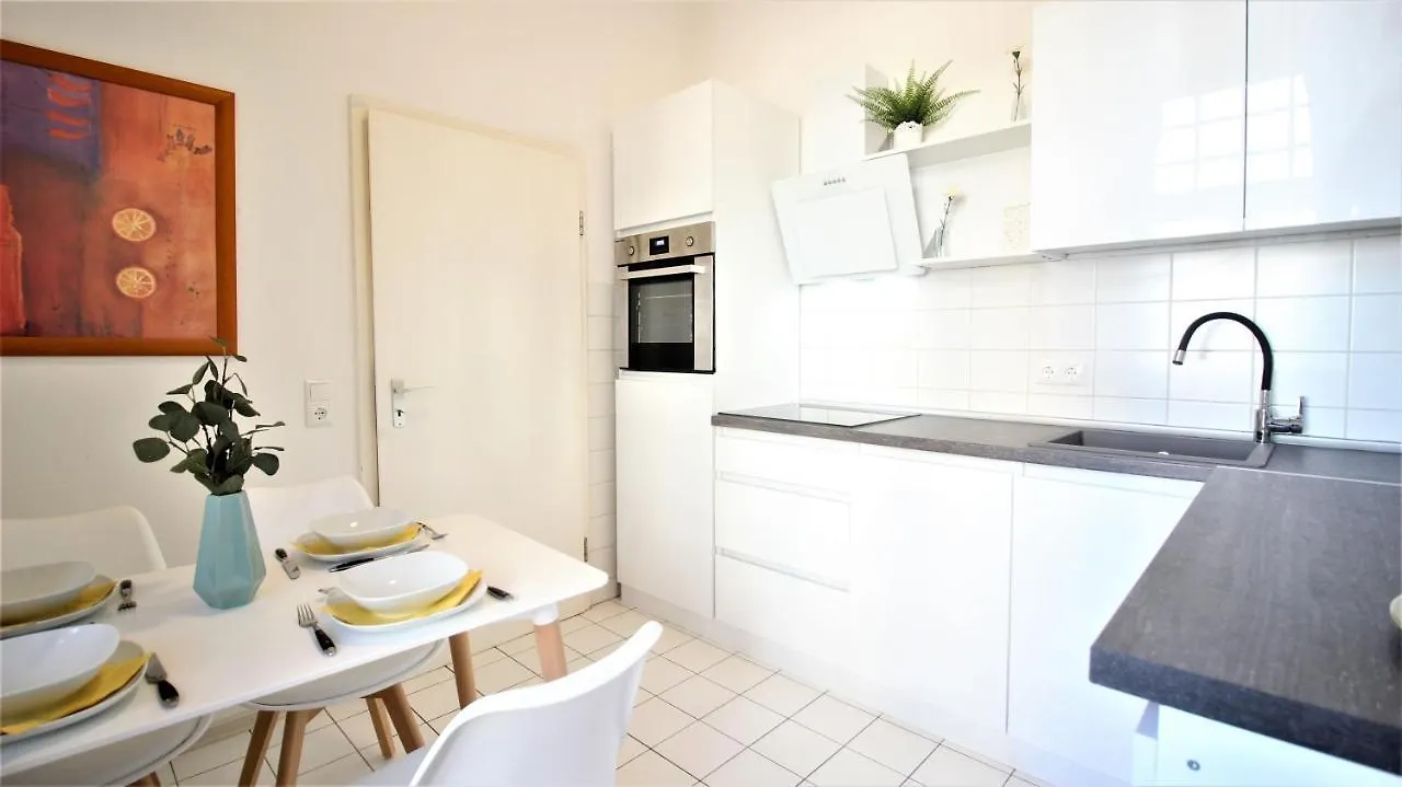 Wohnen am Main - gemütlicher Altbau, zentral Würzburg 0*,  Deutschland